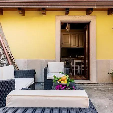 Bouganville House *
