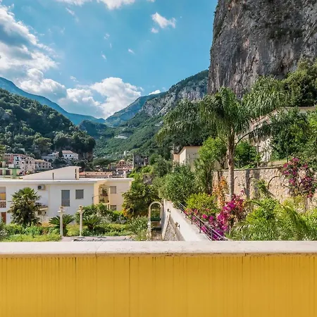 Bouganville House Apartamento