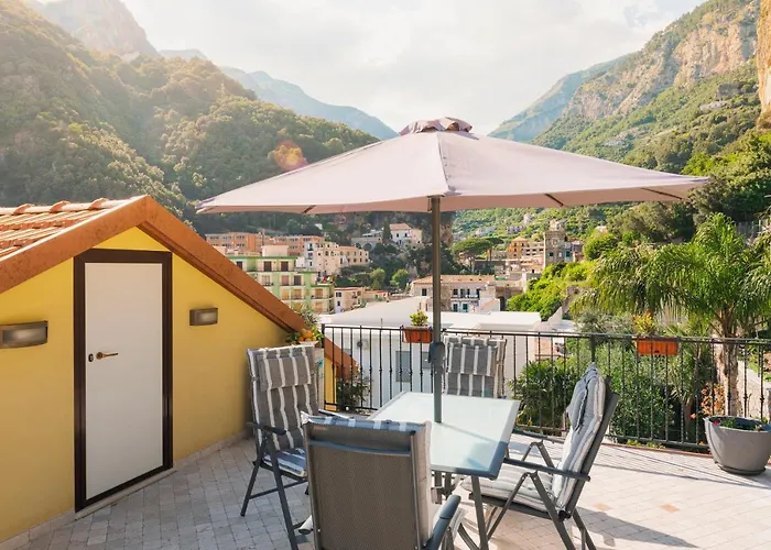 Lejlighed Bouganville House