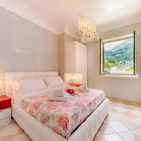 Bouganville House Apartmán *